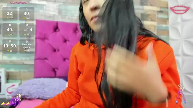 LITTLE-NESSA online show from May 25, 12:15 pm