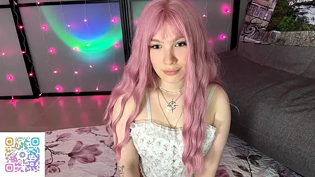 NerissaDeloria online show from May 6, 1:26 pm