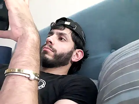 LatinBigClouds22cm online show from March 16, 8:22 pm