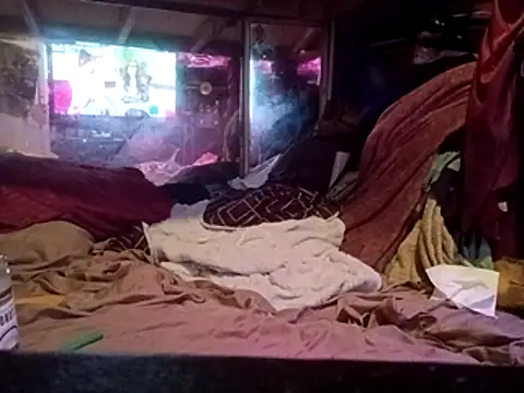 nearby causual online show from July 14, 5:12 am