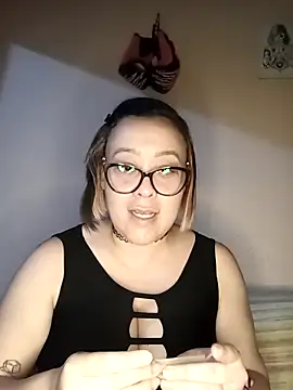 lua-bfly online show from May 26, 11:03 pm