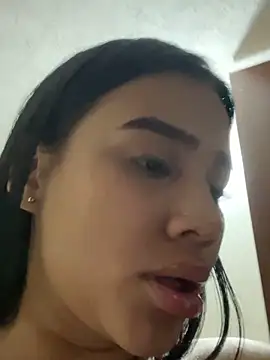 AlisonBeltran1 online show from April 23, 5:58 am