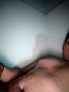 Snapshot of laymar43 chatting on March 16, 2:30 am laymar43 online show from March 16, 2:30 am