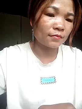 maymay121 online show from April 17, 2:36 am