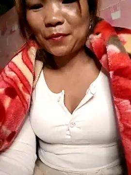maymay121 online show from April 1, 1:34 pm