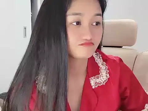 AmyLinee 1 online show from May 8, 6:01 pm