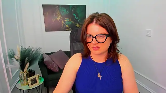 AmeliaDateri online show from April 7, 7:15 pm