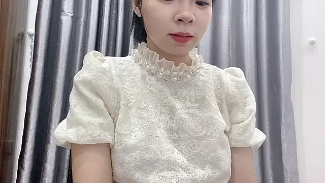 Ryo-Jisoo online show from April 23, 8:54 am