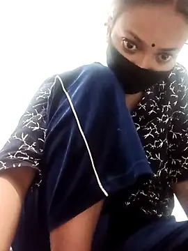 Candyy crushh online show from May 3, 5:38 pm