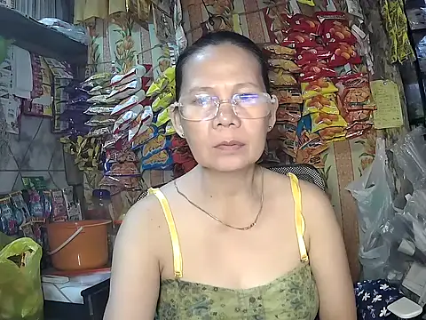 mommylicious 23 online show from May 8, 9:07 pm
