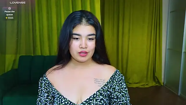 AlicaMayer online show from June 2, 5:57 pm
