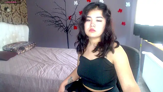 AlicaMayer online show from April 2, 6:09 am