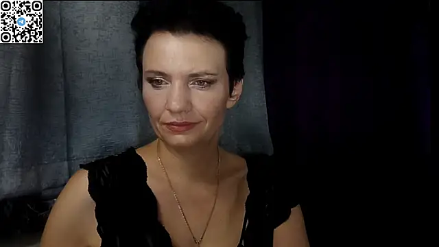 HotMamaQueen234 online show from June 25, 12:08 am