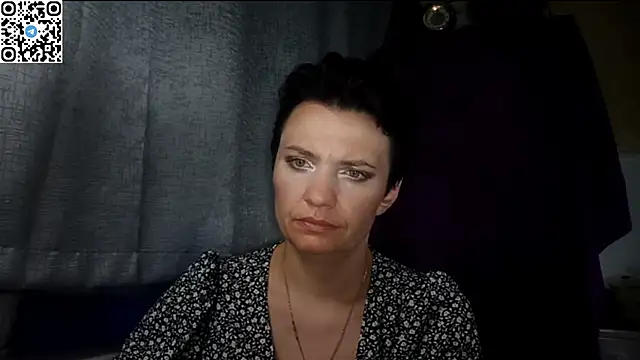 Snapshot of HotMamaQueen234 chatting on June 7, 9:09 pm HotMamaQueen234 online show from June 7, 9:09 pm
