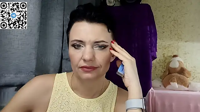 HotMamaQueen234 online show from March 31, 7:16 pm