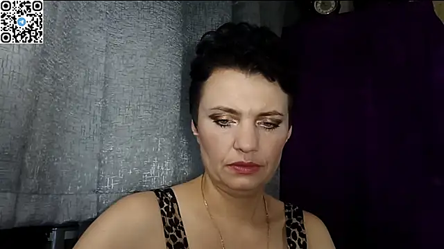 Snapshot of HotMamaQueen234 chatting on May 7, 7:50 pm HotMamaQueen234 online show from May 7, 7:50 pm