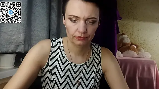 HotMamaQueen234 online show from March 30, 7:26 pm