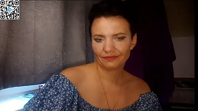 HotMamaQueen234 online show from July 1, 11:54 am