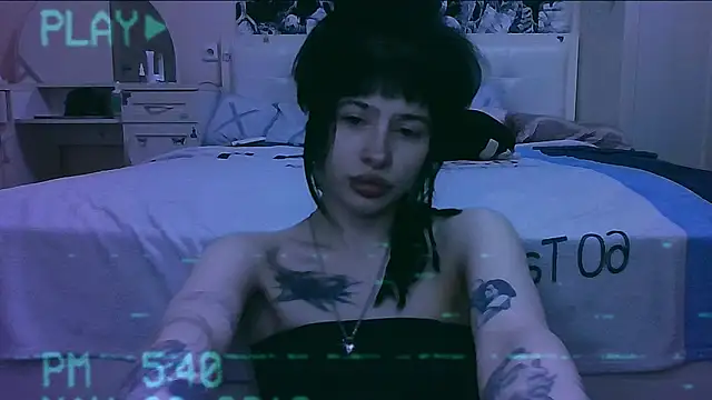 AllisonDeetz online show from March 27, 9:16 pm