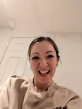 fucklyweds online show from April 1, 3:41 am