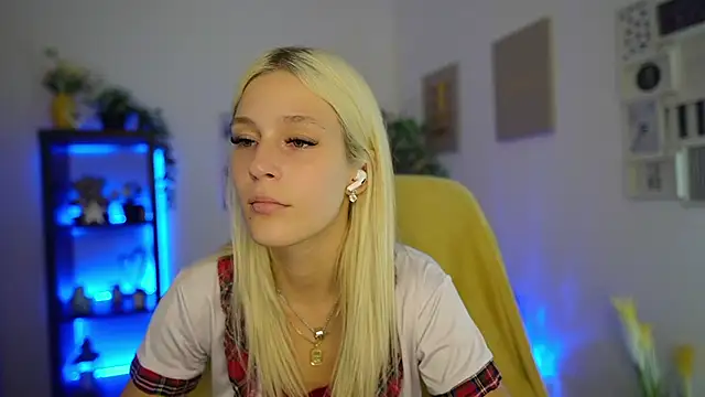 Luna Grace18 online show from August 5, 1:16 pm