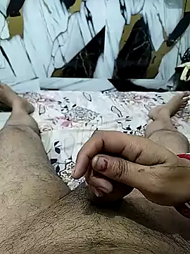 Sexy Seductive couple online show from April 28, 3:44 am