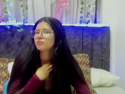 Snapshot of EmiSchwarz chatting on March 20, 12:28 pm EmiSchwarz online show from March 20, 12:28 pm