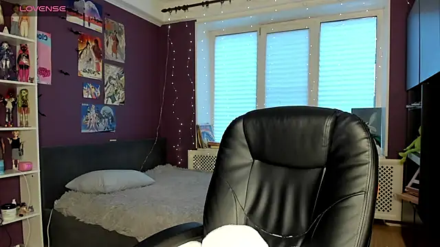 sweet peach    online show from May 31, 6:09 pm