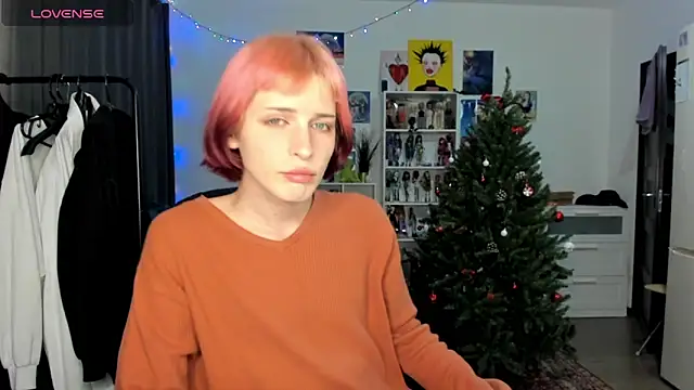 sweet peach    online show from April 14, 7:19 pm