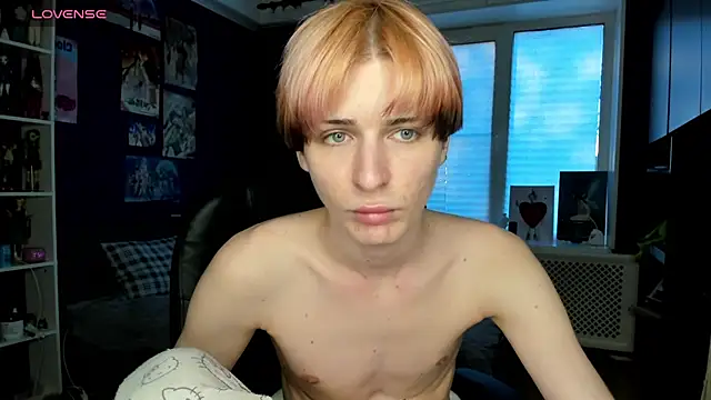 sweet peach    online show from June 1, 6:29 pm