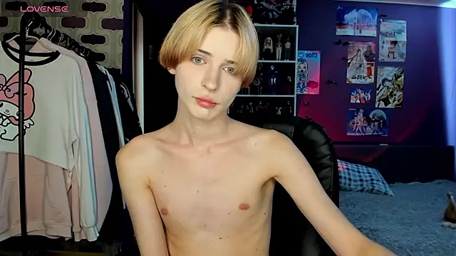 Snapshot of sweet_peach___ chatting on July 18, 2:36 pm sweet peach online show from July 18, 2:36 pm