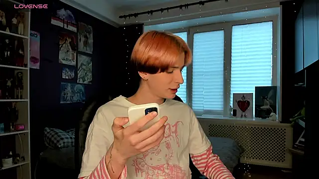 sweet peach    online show from May 31, 3:40 pm