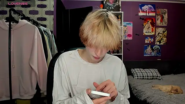 Snapshot of sweet_peach___ chatting on July 5, 7:43 pm sweet peach online show from July 5, 7:43 pm