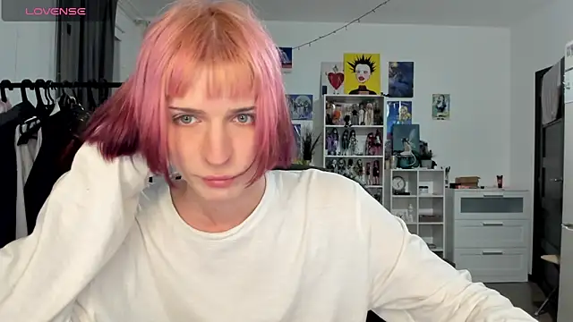 sweet peach    online show from April 17, 9:50 pm