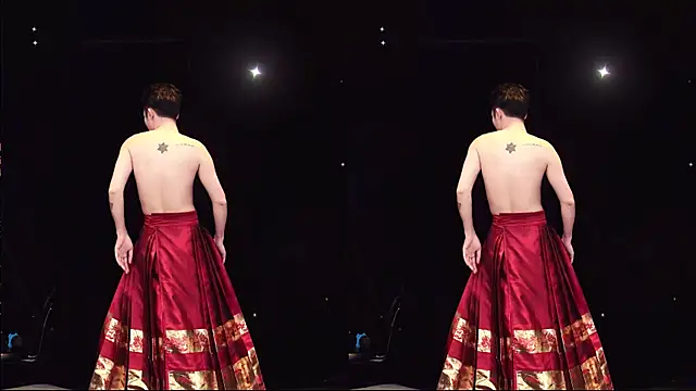 LookingBoy-001 online show from April 4, 7:04 am