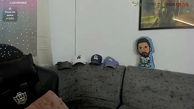 sweetlatinoboy online show from June 27, 11:49 am