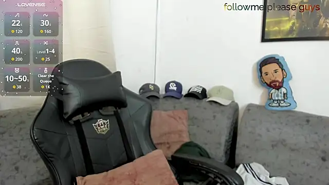 Snapshot of sweetlatinoboy chatting on June 7, 12:10 pm sweetlatinoboy online show from June 7, 12:10 pm
