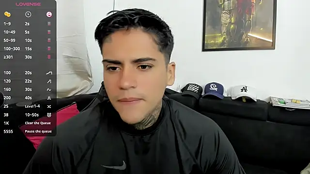 sweetlatinoboy online show from March 22, 12:07 pm