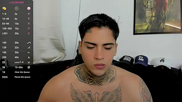 sweetlatinoboy online show from March 25, 12:37 pm