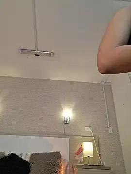 Scarlet Evanss  online show from April 26, 6:38 pm