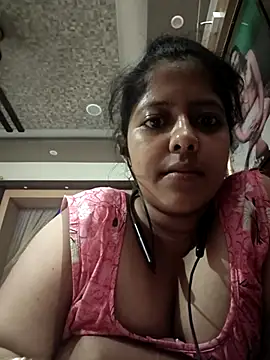 Rainy Royal online show from March 23, 5:24 pm