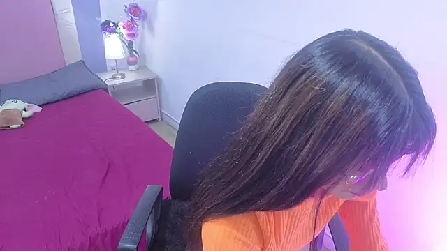 Sofy Durand online show from May 1, 2:33 pm