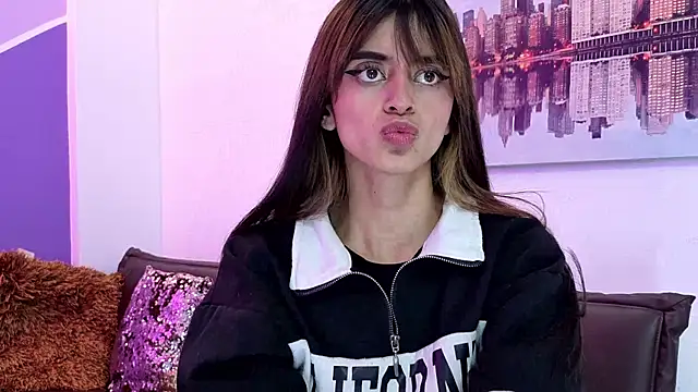 Sofy Durand online show from March 31, 12:07 pm