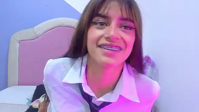 Sofy Durand online show from April 13, 12:09 pm