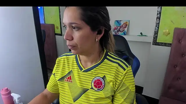 Snapshot of Melisa_14 chatting on June 17, 11:31 am Melisa 14 online show from June 17, 11:31 am