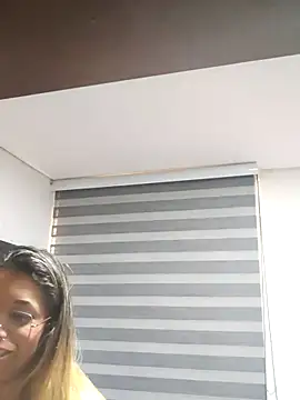 Snapshot of Melisa_14 chatting on May 21, 1:41 pm Melisa 14 online show from May 21, 1:41 pm