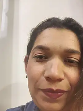 Melisa 14 online show from April 18, 11:45 am