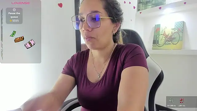 Snapshot of Melisa_14 chatting on May 15, 11:30 am Melisa 14 online show from May 15, 11:30 am