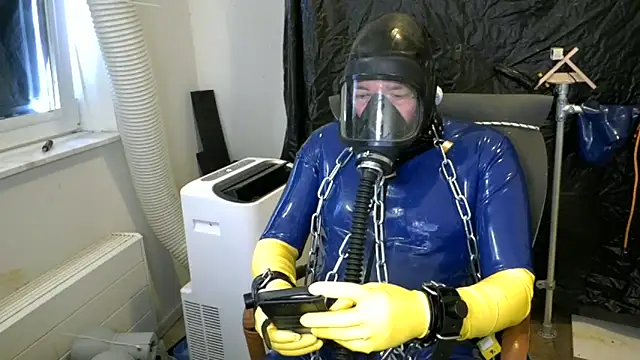 latexslaveboy online show from June 1, 8:03 am