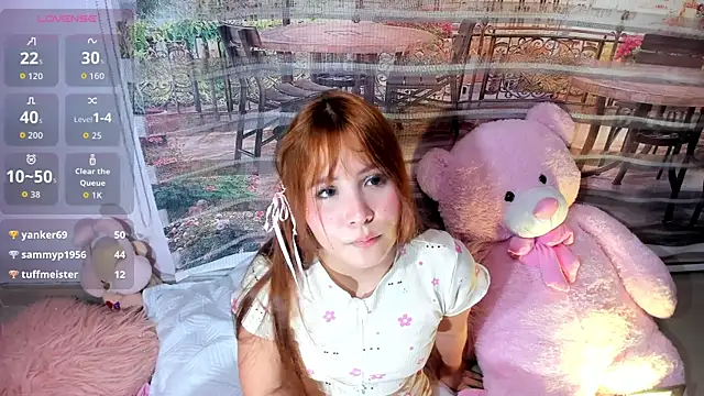 Snapshot of little_doll18_ chatting on June 14, 2:24 am little doll18 online show from June 14, 2:24 am